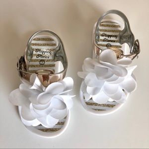 Stepping Stones Flower Sandal size 3